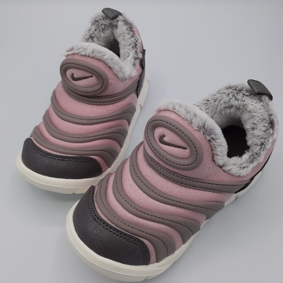 NIB NIKE DYNAMO FREE SE TODDLERS GIRLS SHOES SIZE 10C SHOES - Picture 7 of 9